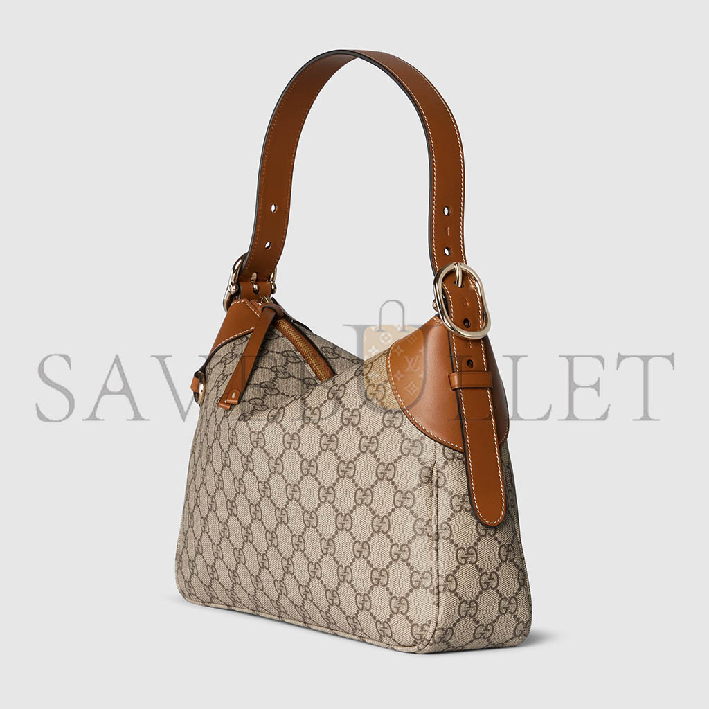 GUCCI GG EMBLEM MEDIUM SHOULDER BAG 815216 (31.5*21*8)